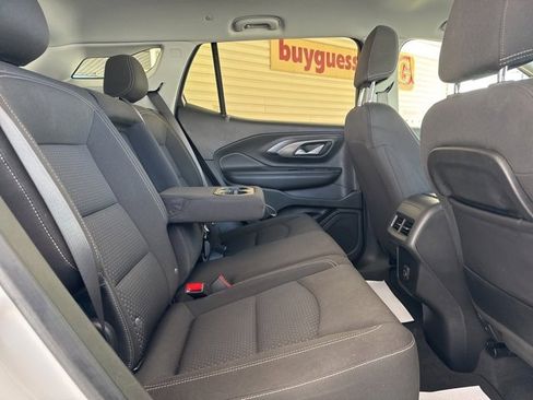 Used 2023 GMC Terrain SLE w/ Driver Convenience Package image 5