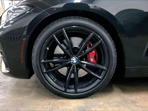 Certified 2023 BMW 430i xDrive Convertible w/ M Sport Package AWD/4WD image 12