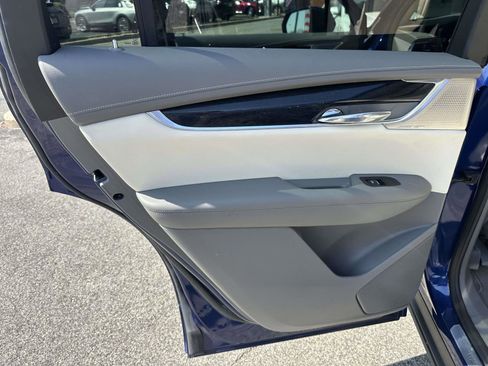 Certified 2023 Cadillac XT6 Premium Luxury image 15