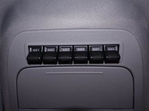 Certified 2025 Ford F550 4x4 Regular Cab Super Duty image 34
