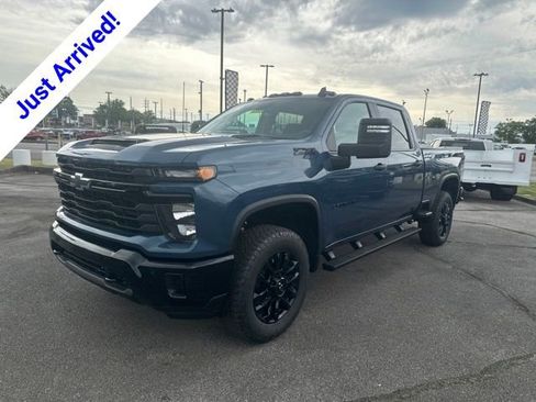 New 2026 Chevrolet Silverado 2500 Custom w/ Custom Value Package AWD/4WD image 7