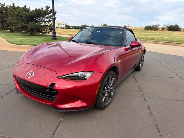 Used 2016 MAZDA MX-5 Miata Grand Touring RWD image 1
