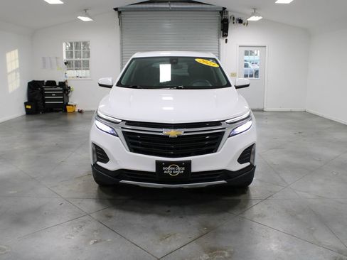 Used 2023 Chevrolet Equinox LT image 3