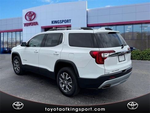 Used 2023 GMC Acadia SLT image 3