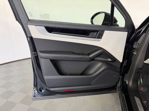New 2026 Porsche Cayenne S AWD/4WD image 19