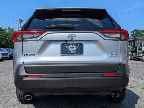 Used 2025 Toyota RAV4 XLE w/ Convenience Package AWD/4WD image 9
