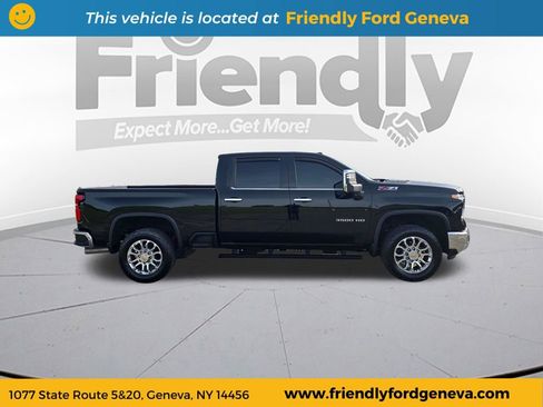 Used 2025 Chevrolet Silverado 3500 LTZ AWD/4WD image 4