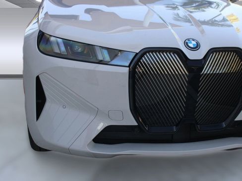 New 2026 BMW iX xDrive45 w/ Executive Package image 11