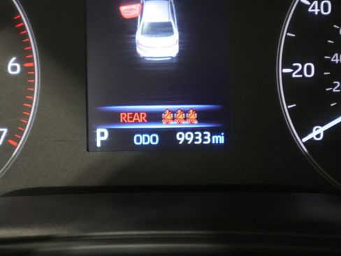 Used 2025 Toyota Corolla LE FWD image 39