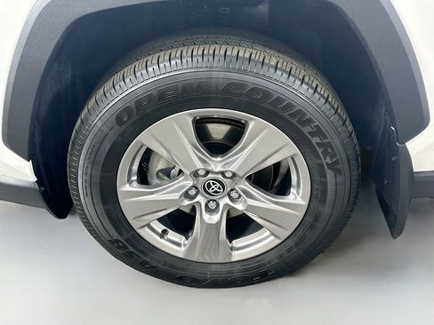 Certified 2025 Toyota RAV4 LE image 31