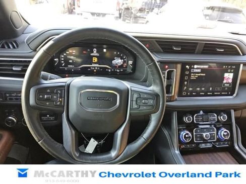Used 2023 GMC Yukon Denali Ultimate image 6
