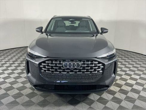 Used 2025 Audi Q5 Premium Plus w/ Premium Plus AWD/4WD image 2