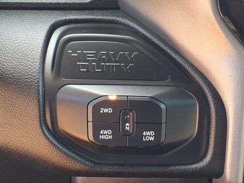 Used 2025 RAM 2500 Big Horn AWD/4WD image 7