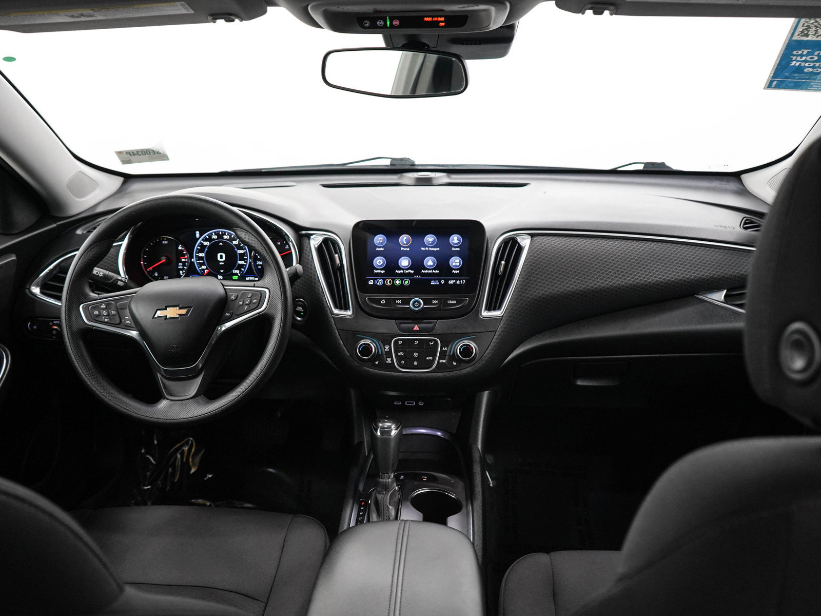 Used 2019 Chevrolet Malibu Hybrid FWD image 13