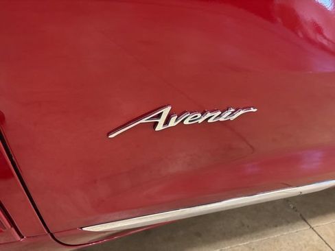 Used 2025 Buick Enclave Avenir AWD/4WD image 13