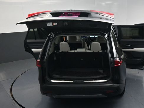 Used 2025 Toyota Grand Highlander AWD image 25