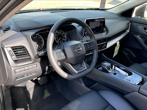 New 2026 Nissan Rogue Dark Armor FWD image 9