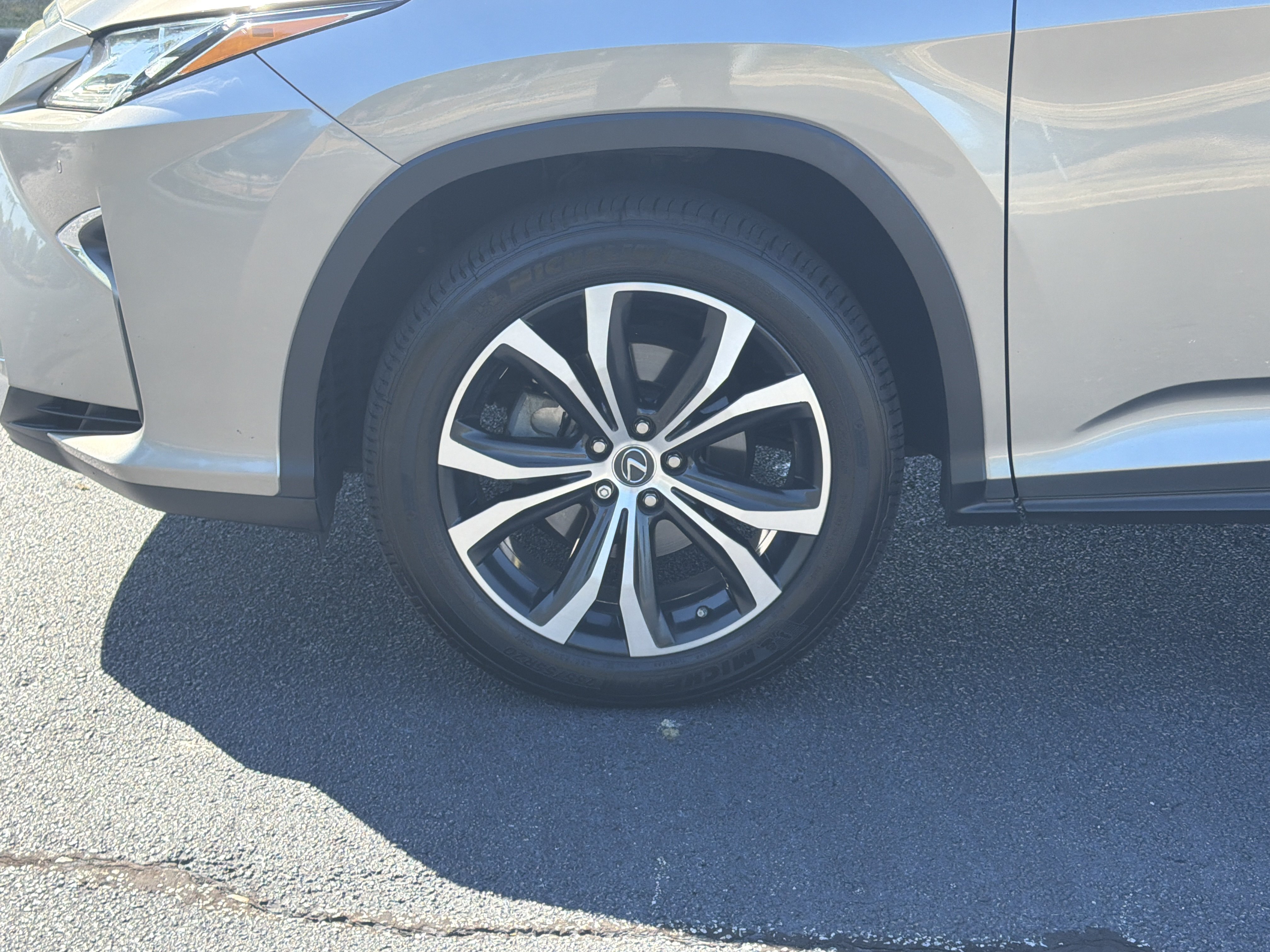 Used 2019 Lexus RX 350 FWD w/ Navigation Package image 32