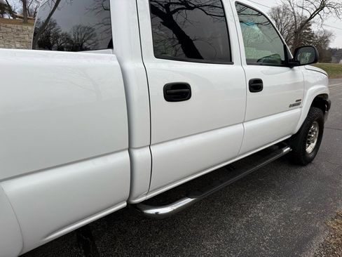Used 2005 Chevrolet Silverado 2500 LS w/ Heavy-Duty Power Package image 11