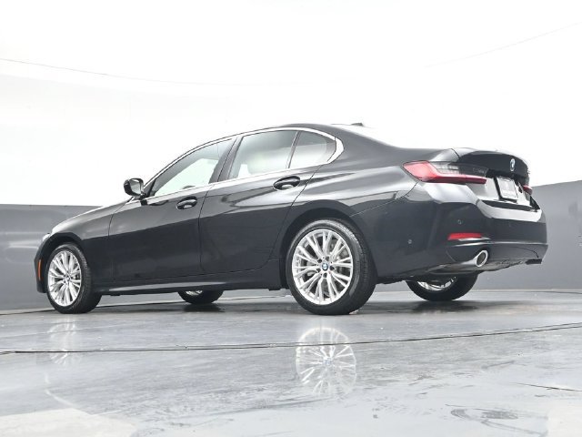Used 2024 BMW 330i Sedan w/ Convenience Package RWD image 34