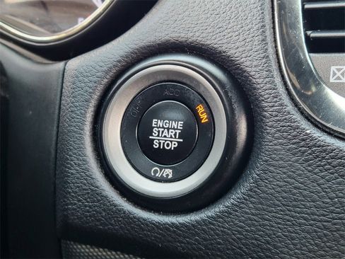 Used 2018 Dodge Durango GT w/ Technology Group image 12