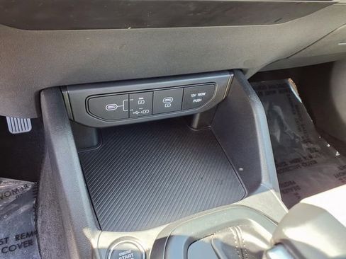 Used 2025 Kia K4 FWD image 21