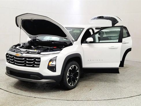 New 2026 Chevrolet Equinox LT FWD image 10