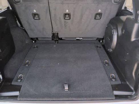 Used 2022 Jeep Wrangler Unlimited Sahara w/ Cold Weather Group image 34