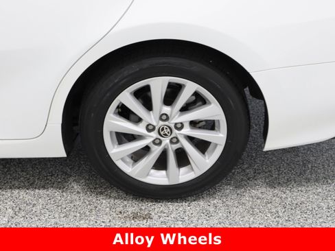 Used 2024 Toyota Camry LE image 10