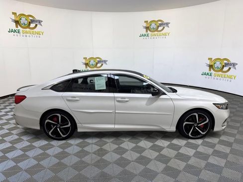 Used 2020 Honda Accord Sport image 11