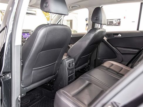 Used 2017 Volkswagen Tiguan S AWD/4WD image 31