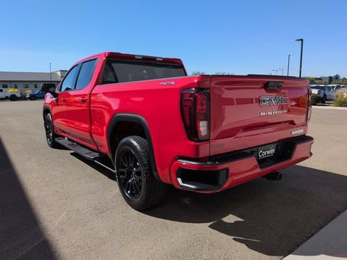 Used 2024 GMC Sierra 1500 Elevation w/ LPO, Elevation Black Package AWD/4WD image 5