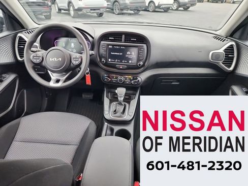 Used 2023 Kia Soul LX image 15