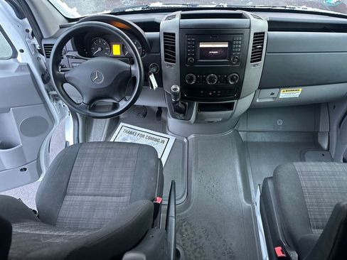Used 2016 Mercedes-Benz Sprinter 2500 image 14