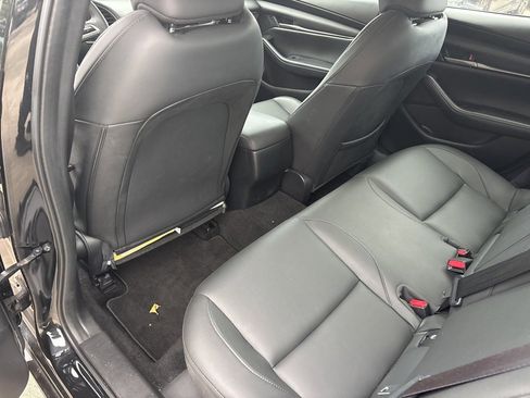 Used 2023 MAZDA MAZDA3 s image 10