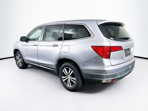 Used 2017 Honda Pilot EX image 5