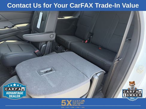 Used 2023 Chevrolet Traverse LT w/ LPO, Floor Liner Package image 30