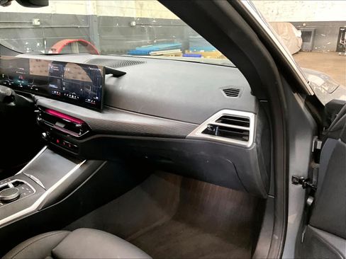 Used 2025 BMW i4 eDrive40 w/ Premium Package RWD image 15