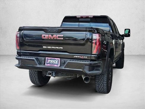 Used 2025 GMC Sierra 2500 AT4X AWD/4WD image 4