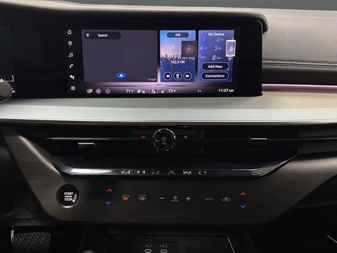 Used 2025 Nissan Murano SL image 9