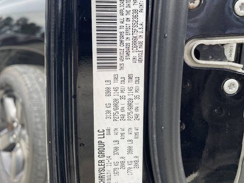 Used 2015 RAM 1500 Express RWD image 17