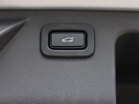 Used 2021 Land Rover Discovery Sport SE AWD/4WD image 14