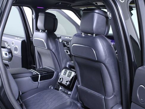 Used 2021 Land Rover Range Rover SV Autobiography Dynamic image 15