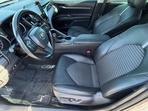 Used 2021 Toyota Camry SE w/ Carpet Mat Package (TMS) image 18