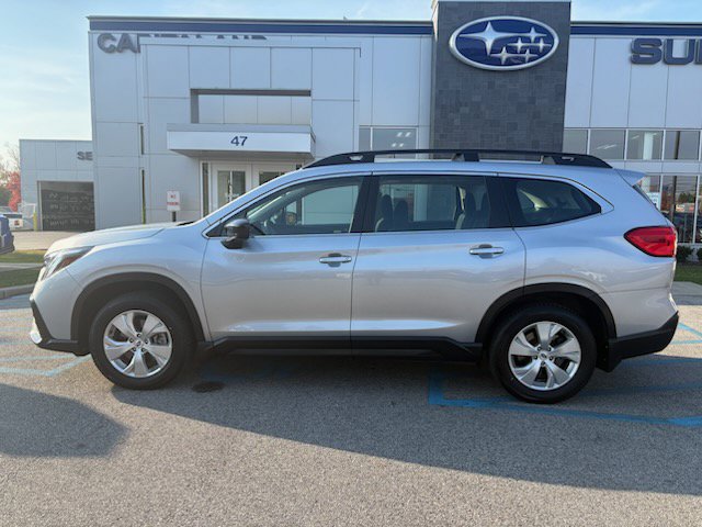 Used 2024 Subaru Ascent 8-Passenger AWD/4WD image 3
