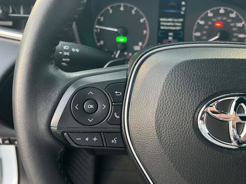 Certified 2023 Toyota Corolla Cross XSE image 21