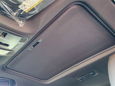 New 2025 MAZDA CX-5 Signature image 18