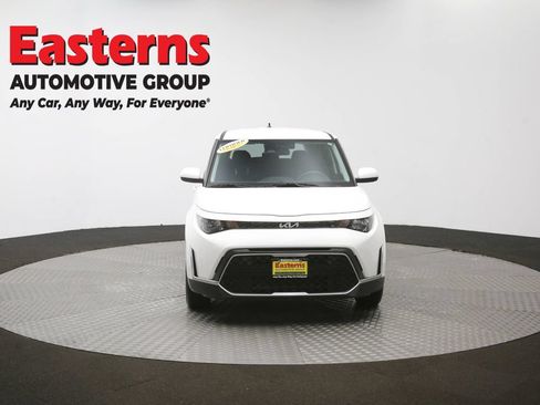 Used 2025 Kia Soul LX FWD image 52