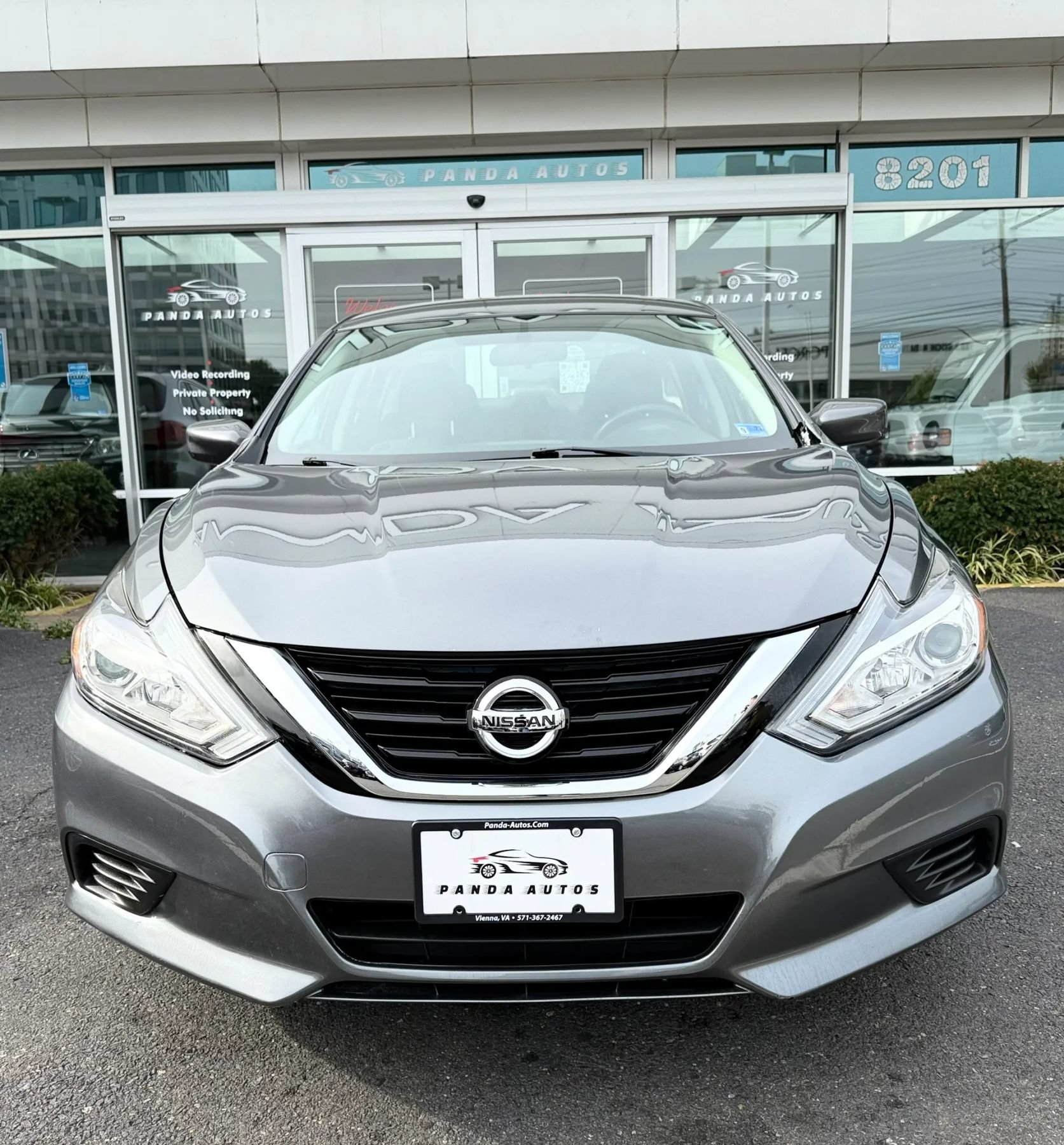 Used 2017 Nissan Altima 2.5 S w/ Power Driver Seat Package FWD image 2