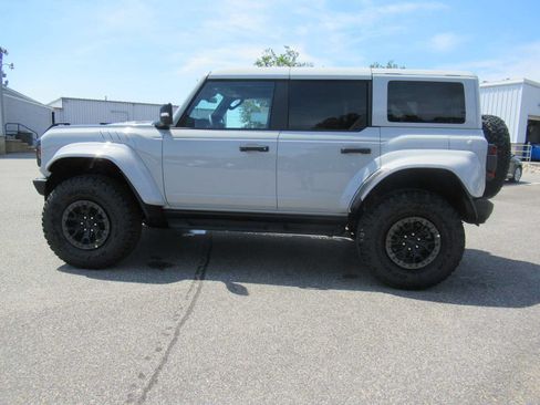 New 2026 Ford Bronco Raptor w/ Interior Carbon Fiber Pack AWD/4WD image 8